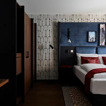 Indigo - East Side Gallery, An Ihg 4*