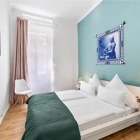 Apartment 33 I Und N Mitte Berlin