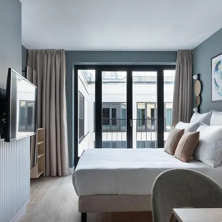 Numa Arc Aparthotel 4*