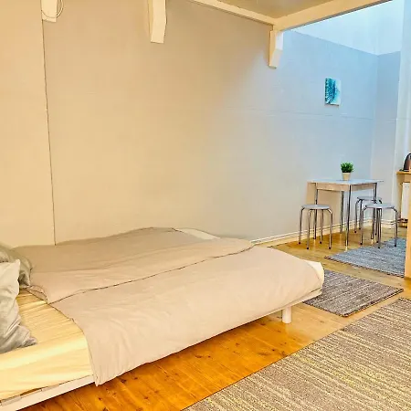 In Attraktiver Und Zentraler Lage Apartmán Berlín