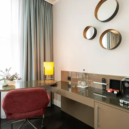 Hotel Leonardo Royal Alexanderplatz 4*