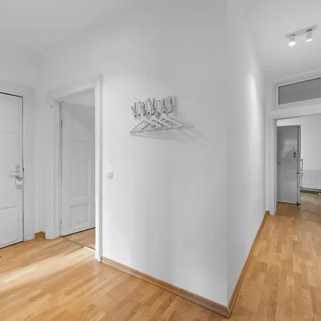 Beautiful 80sqm In Berlin-mitte Διαμέρισμα *
