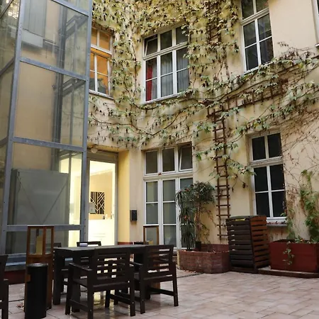 Art Charlottenburger Hof 3*