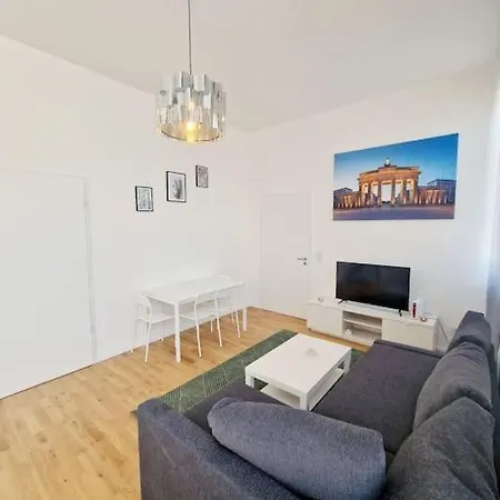 Apartament Stylish In The Center Of 44 Berlin