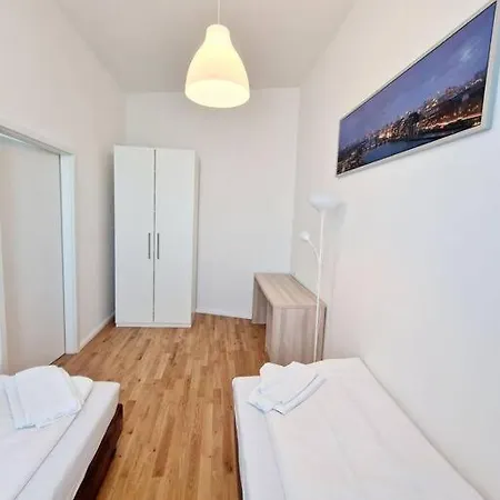 Stylish In The Center Of 44 Apartament