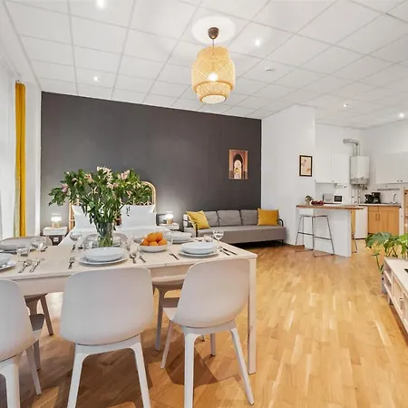 33 J Prenzlauerberg Apartment Berlin