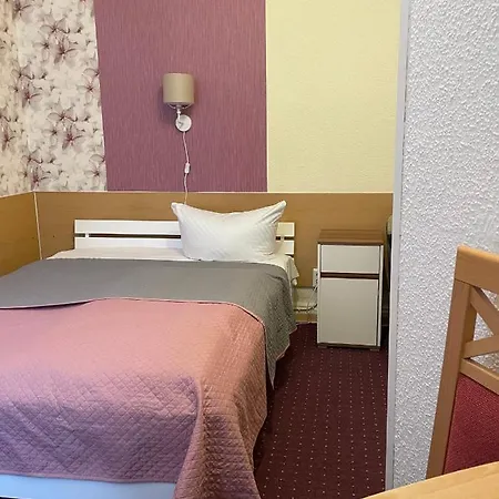 Castell Am Kurfuerstendamm 3* ברלין