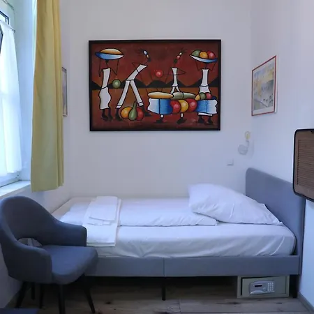 Art Charlottenburger Hof