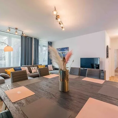 Big 7rms Loft, 1alocation Apartment *