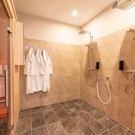 Hotel Western Plaza Kurfuerstendamm 4*