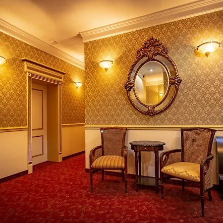 Myer's Hotel