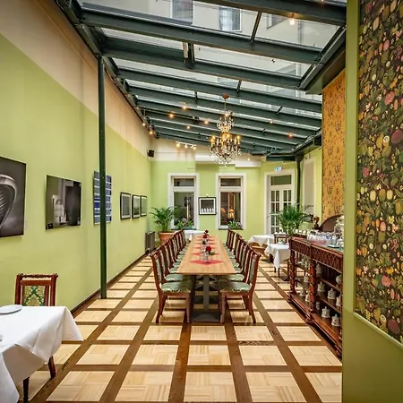 Hotel Myer's 4*