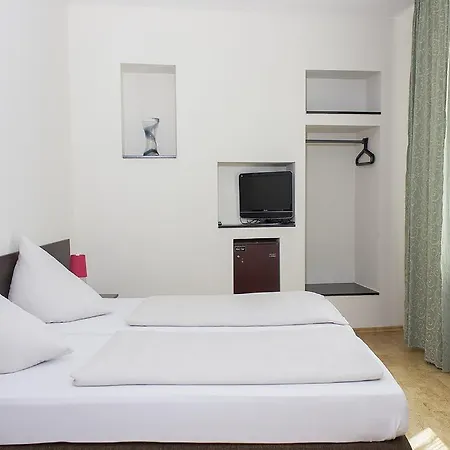 Hotel-pension Victoria 2* Берлин