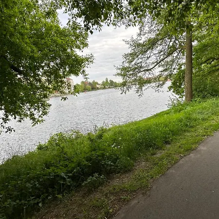 Am Wasser Nahe Ber Mit Whirlpool & Kamin Berlin