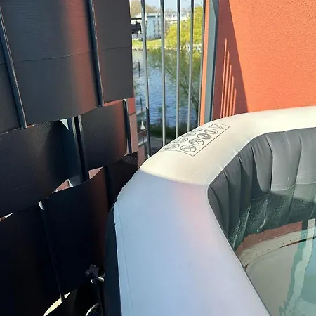 Am Wasser Nahe Ber Mit Whirlpool & Kamin Apartment *