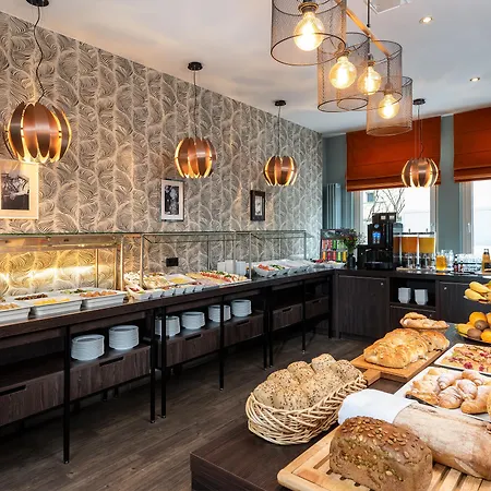 Hotel Leonardo Boutique City South 4*