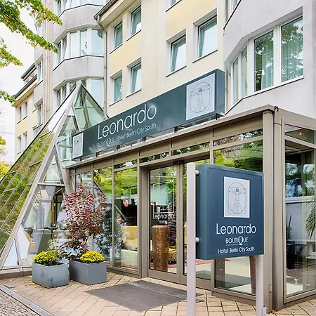 Leonardo Boutique City South 4*