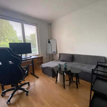 Apartment Modern Studio In With Garden Near Sea *