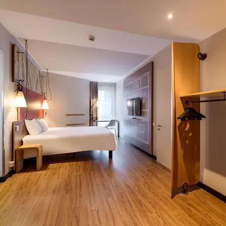 Ibis Hauptbahnhof Hotel