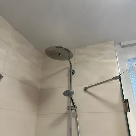 Apartment Traumhafte Haushaelfte Mit Kamin, Garten & Whirlpool