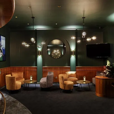 Nova Hotel