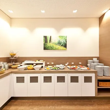 Hotel Garner - Charlottenburg, An Ihg