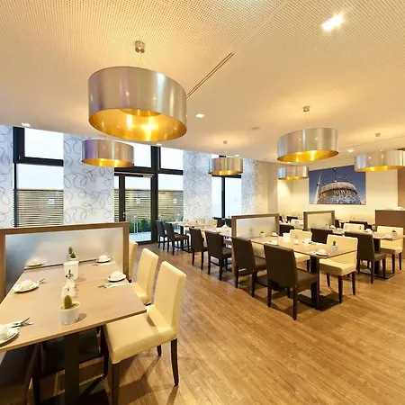 Garner - Charlottenburg, An Ihg 3*