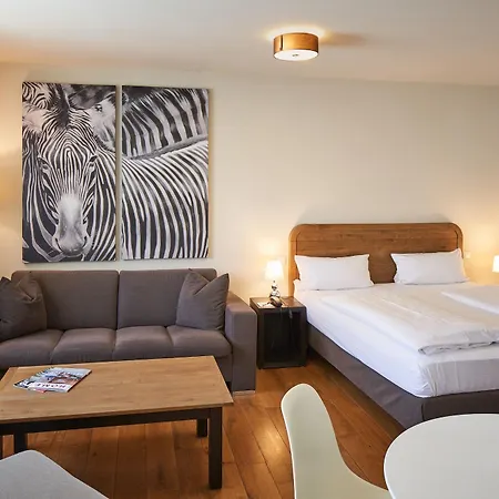 Mondrian Am Checkpoint Charlie Hotel