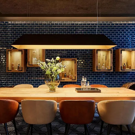 Indigo - East Side Gallery, An Ihg 4*