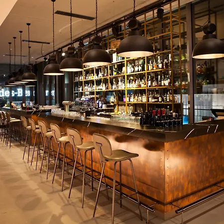 Indigo - East Side Gallery, An Ihg 4*