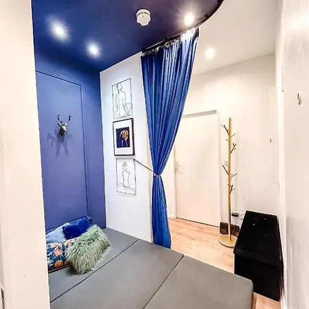01 Bedroom In Mitte-up To 5 People-private Free Parking Διαμέρισμα