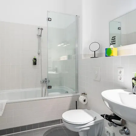 Schoenhouse Street Aparthotel *