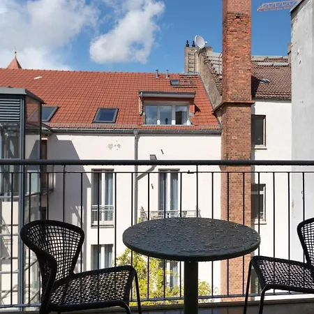 Aparthotel Schoenhouse Street