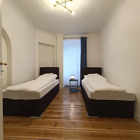 2 Bedroom In Kreuzberg Daire Berlin