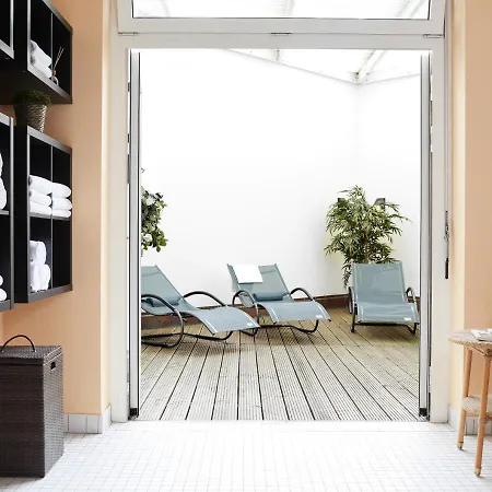 Living Weissensee Aparthotel