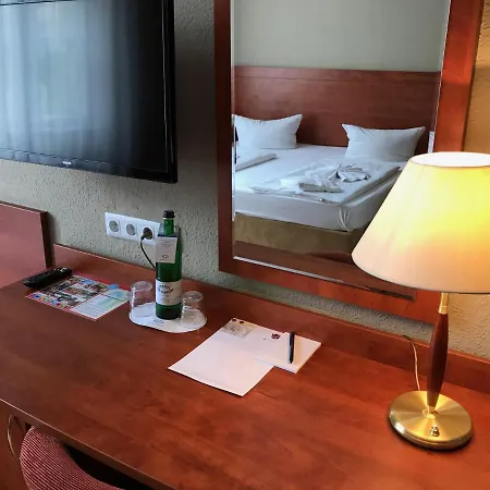 Astrid Am Kurfuerstendamm 3*