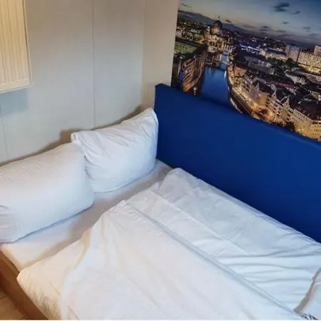 Shipotel-berlin Gmbh, Shipotel Eastern & Shipotel Western 2* Berlín
