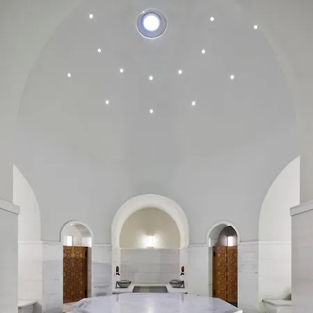 Hotel Titanic Gendarmenmarkt 5*