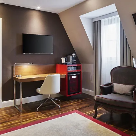 Titanic Gendarmenmarkt Hotel 5*