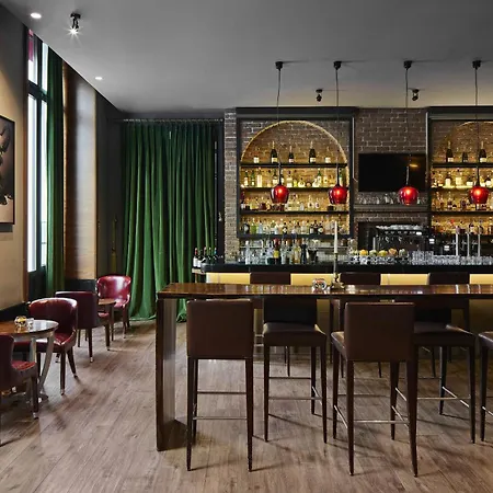 Titanic Gendarmenmarkt Hotel 5*