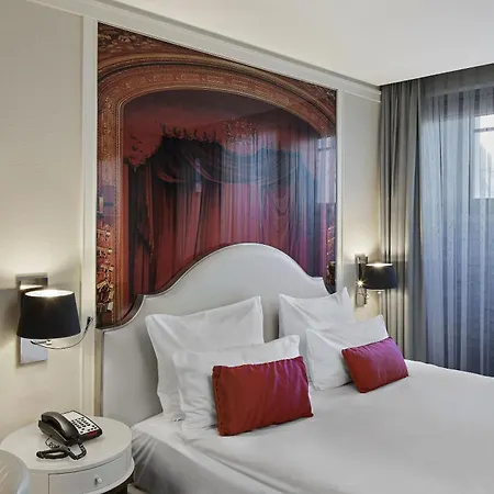 Titanic Gendarmenmarkt Hotel Berlin