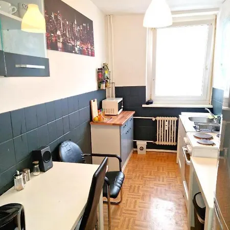 20m² Cozy Nice 12 Min. Near The Center Alexandeplatz *