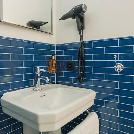 Hotel Homaris East Side 3*