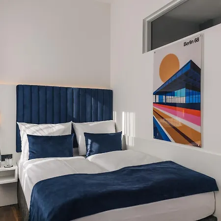 Homaris East Side Hotel 3*