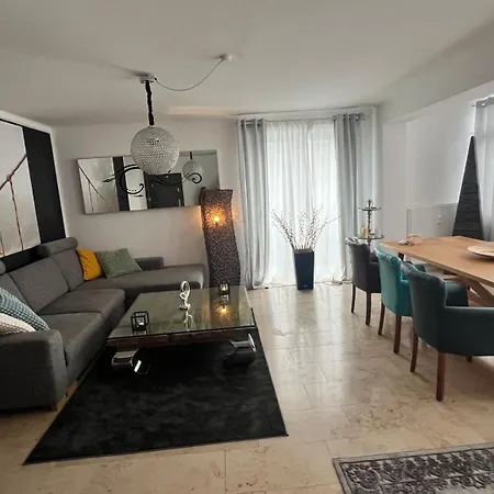 Appartamento Ein Charmanter Zweifamilienhaus *