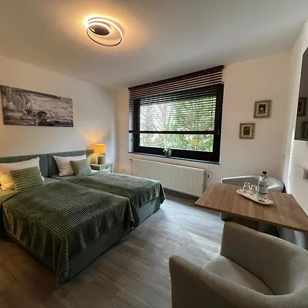 Holi Day 2-bett App 3 Guest house