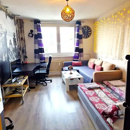 Cozy Trendy Spacious In Area 12 Min. Near To The Center Alexanderplatz