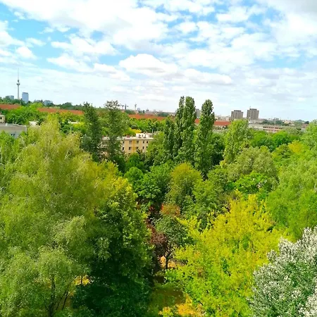 Cozy Trendy Spacious In Area 12 Min. Near To The Center Alexanderplatz Homestay Berlin