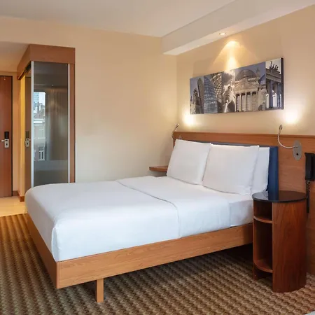 Hampton By Hilton West 3* Berlin