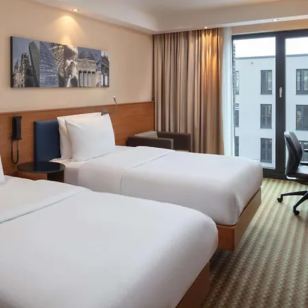 Hampton By Hilton West Berlin